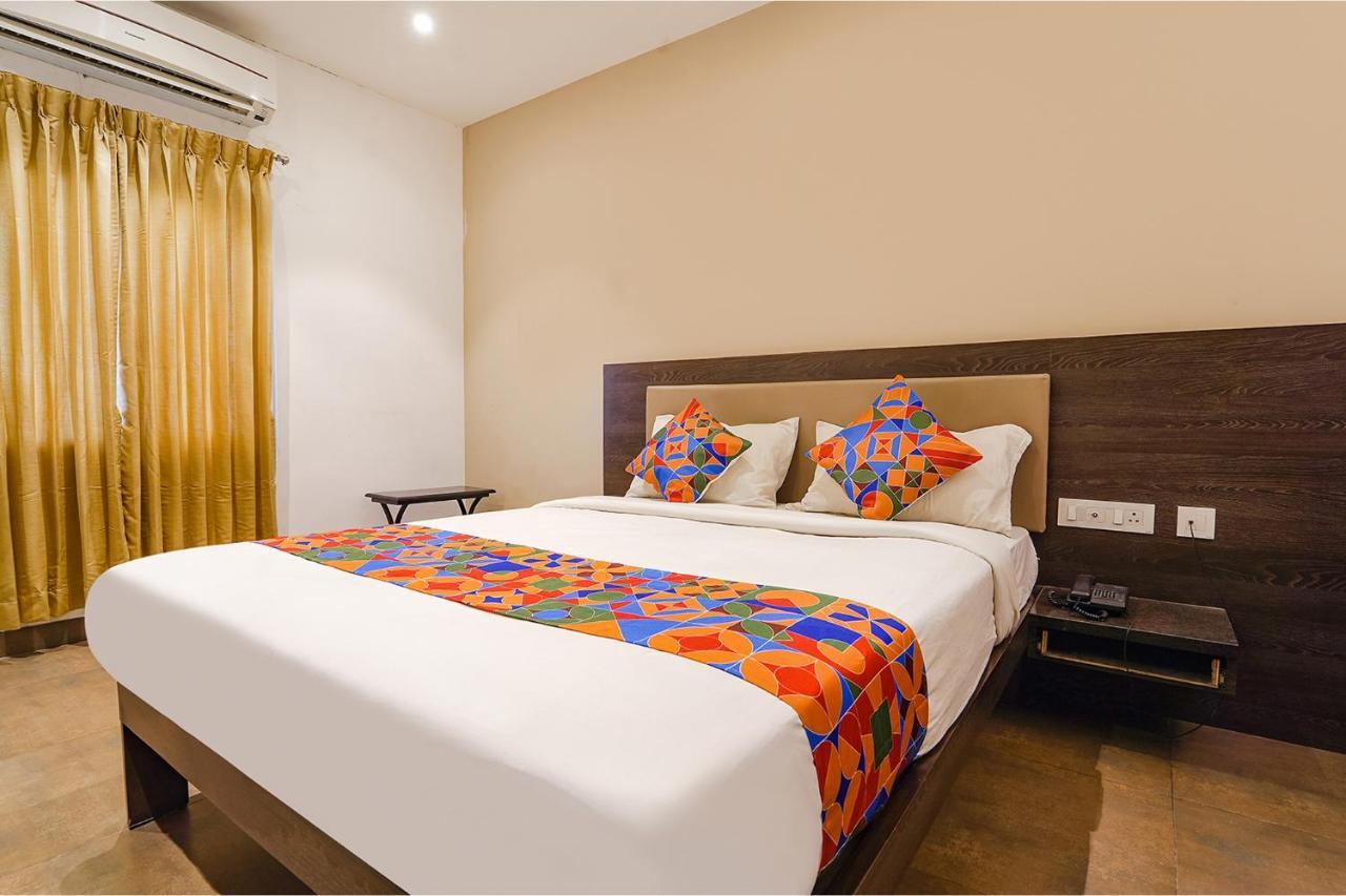 Fabhotel Karpagam - 900M From Nehru Stadium Coimbatore Exteriör bild