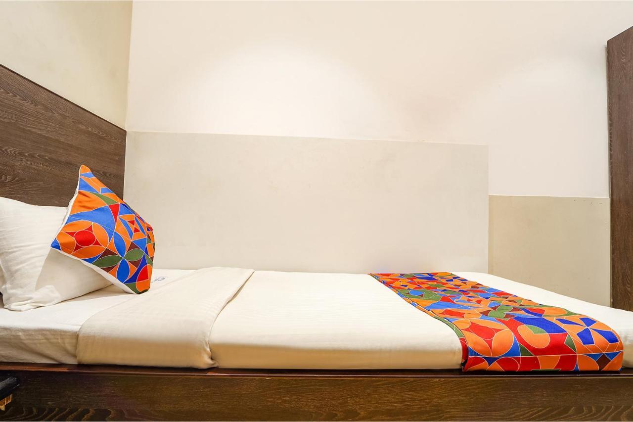 Fabhotel Karpagam - 900M From Nehru Stadium Coimbatore Exteriör bild