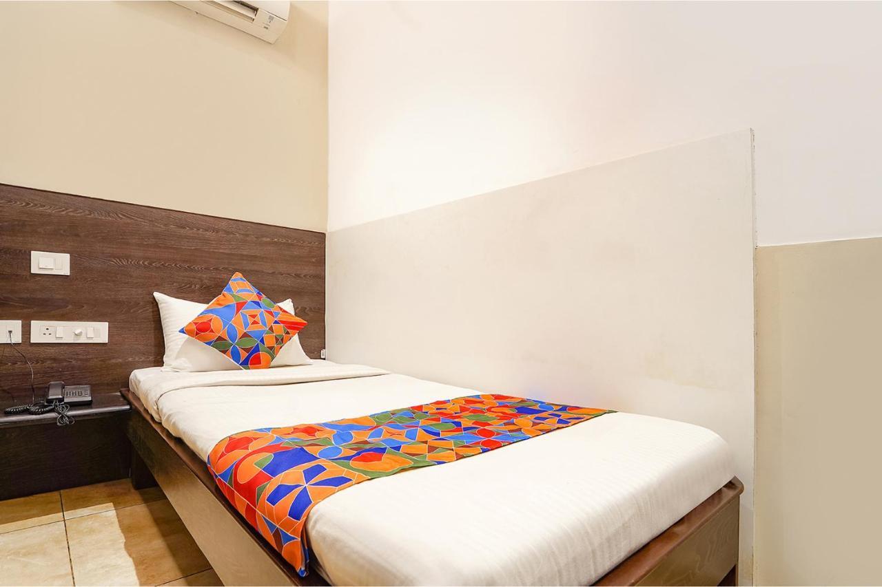 Fabhotel Karpagam - 900M From Nehru Stadium Coimbatore Exteriör bild