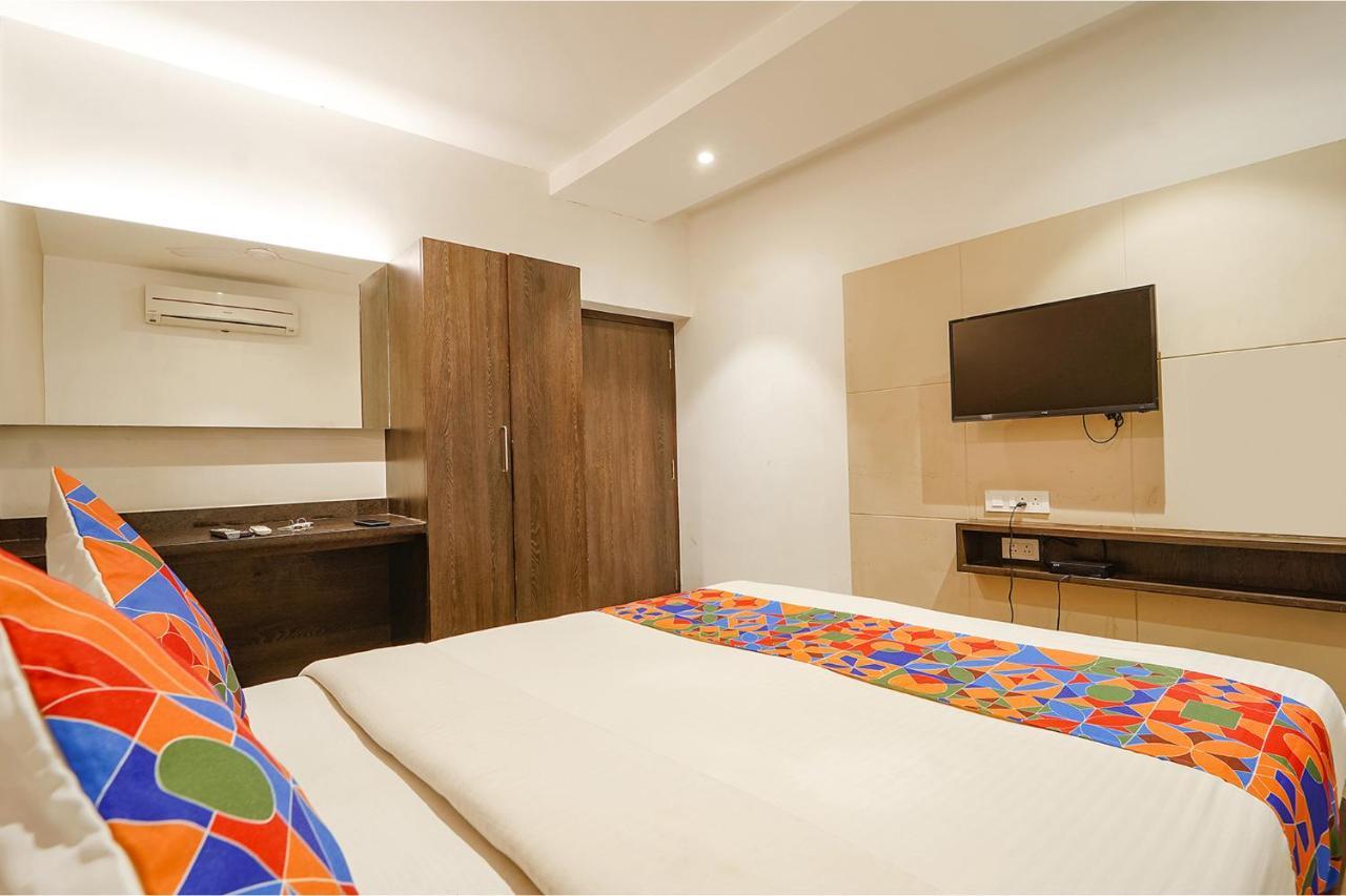 Fabhotel Karpagam - 900M From Nehru Stadium Coimbatore Exteriör bild