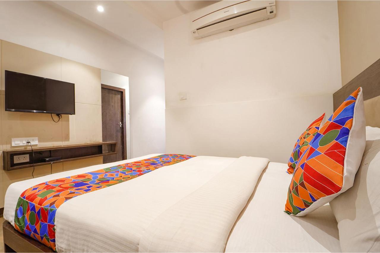 Fabhotel Karpagam - 900M From Nehru Stadium Coimbatore Exteriör bild